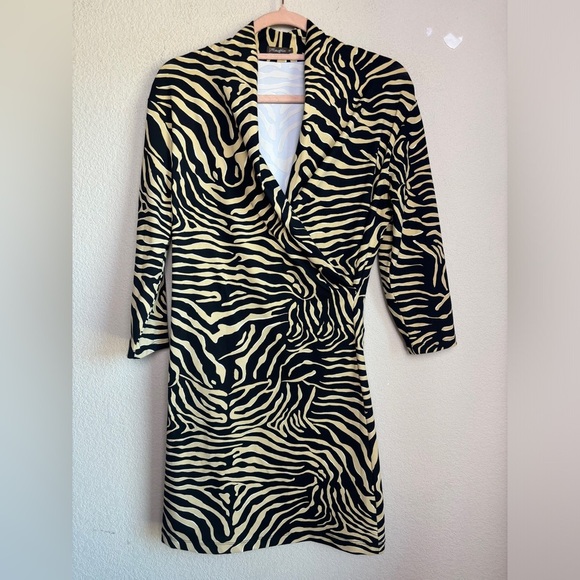 J. McLaughlin Zebra Animal Print Catalina Cloth Stretch Faux Wrap Dress M - Picture 3 of 9